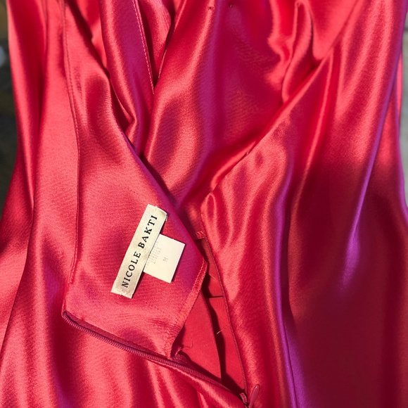 Nicole Bakti Fuchsia Evening Dress with Swarovski Crystal Adornment. Size M - Picture 3 of 4